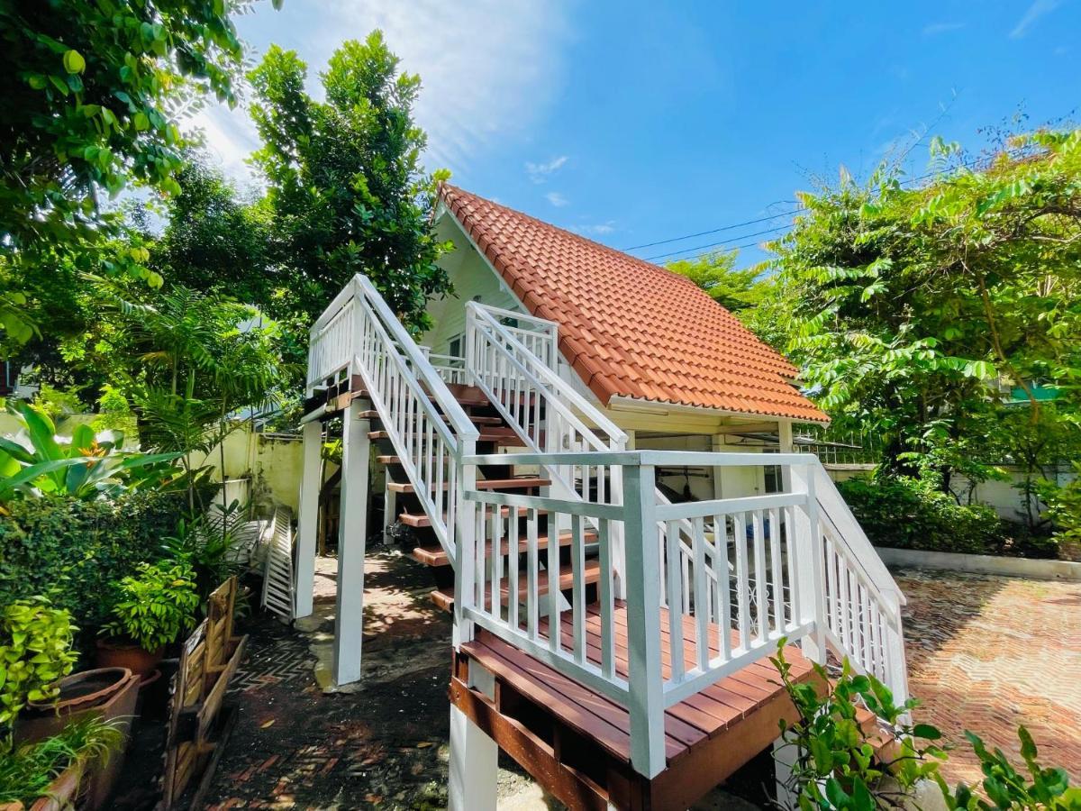 The Backyard 28 Villa Bangkok Ngoại thất bức ảnh