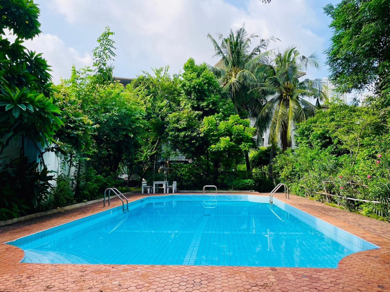 The Backyard 28 Villa Bangkok Ngoại thất bức ảnh