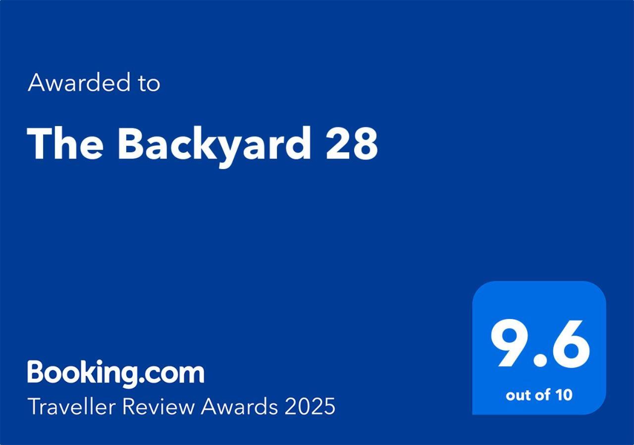 The Backyard 28 Villa Bangkok Ngoại thất bức ảnh